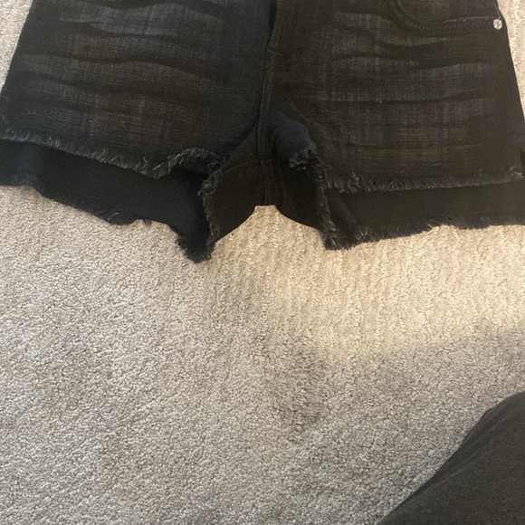 7 for all mankind shorts - Picture 4 of 4